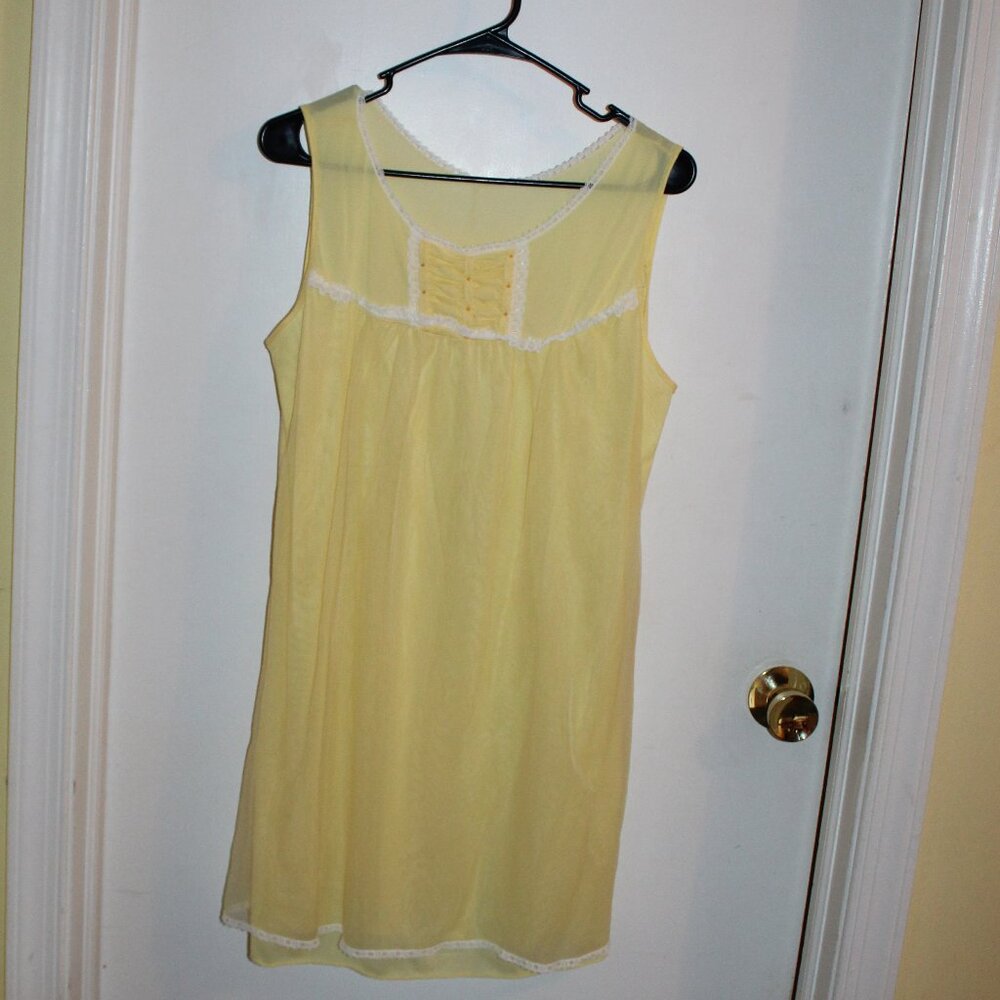 Vintage Nylon Women's Gown Yellow Short